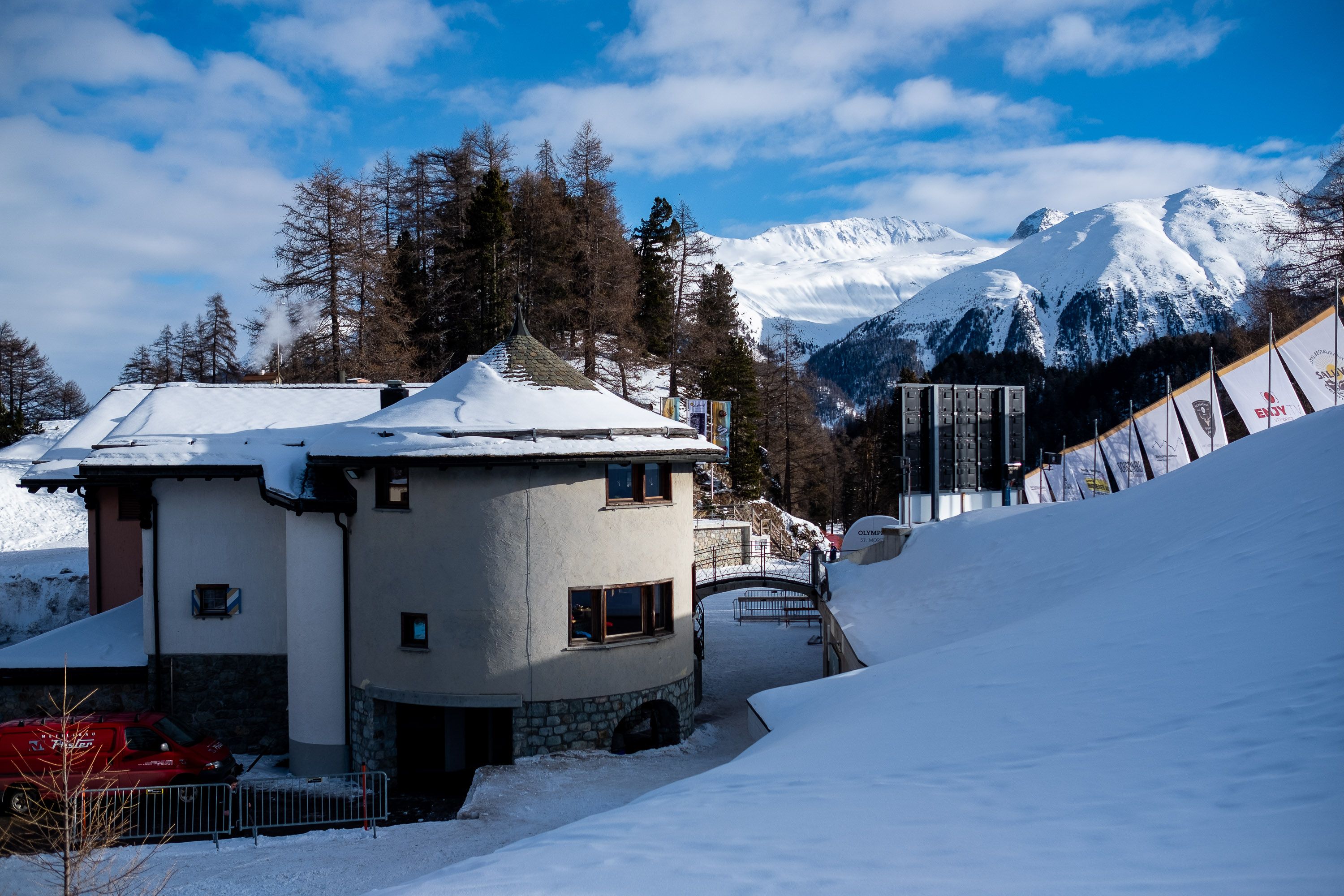 Bobbahn St. Moritz Imagefilm Dreh Olympia Bob Run Hubtex Maschinenbau