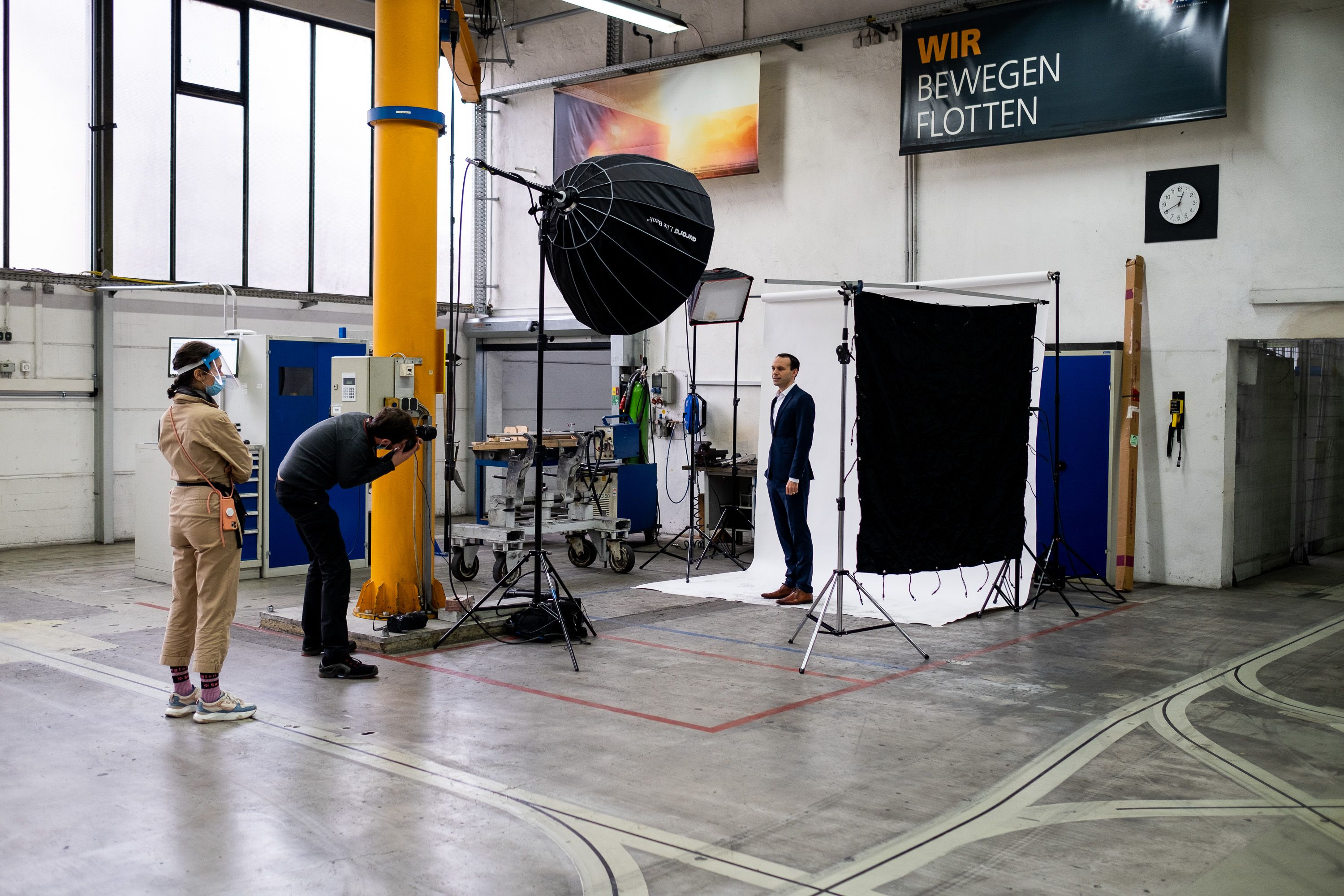 Shooting an 3 verschiedenen Fotosets im Innovation LAB bei Merck in Darmstadt. Werbefotografie & Portrait photography auf höchstem Niveau