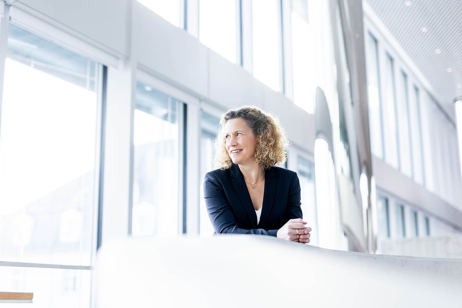 Portrait Photography von Führungskräften bei MERCK in Darmstadt. Werbeshooting on Location