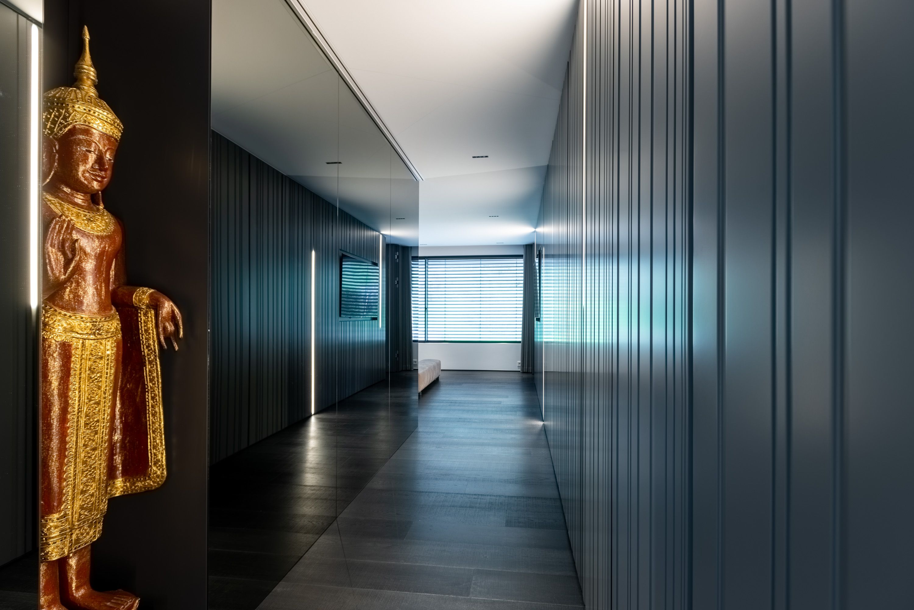 Mood-Aufnahme eines modernen Flurs – Content-Produktion für Interior- und Möbel-Marketing