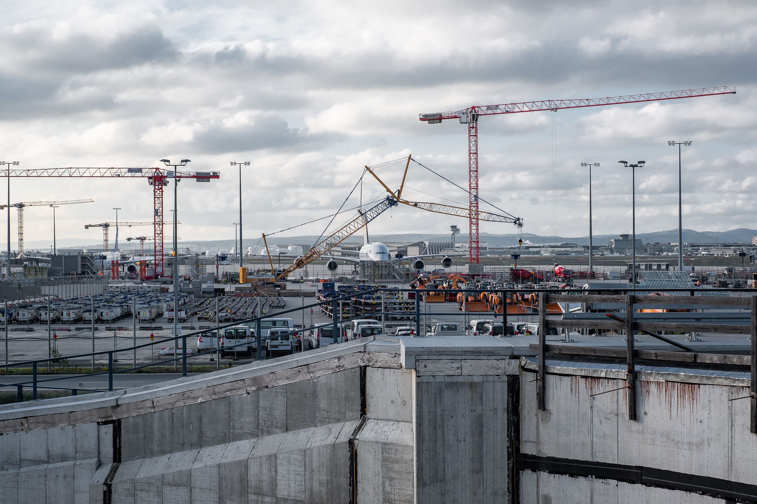 Kropp Gruppe aus Fulda - Fotostrecke Bau Terminal 3