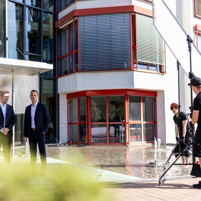 Werbefotograf in Frankfurt - Hilscher Hattersheim Brand Fotografie mit Löffler