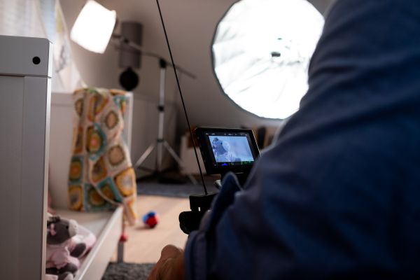 Pistenbully 600 in Österreich bei Werbefilm und Fotoproduktion im Sonnenuntergang