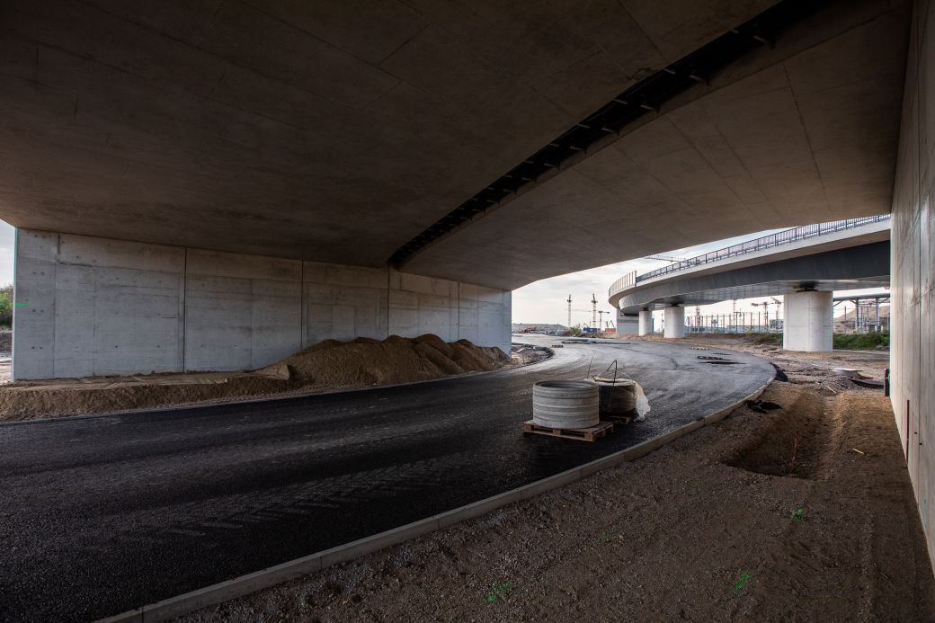 Tiefbau Terminal 3 Frankfurt – Brücke und Straßenbauarbeiten dokumentiert